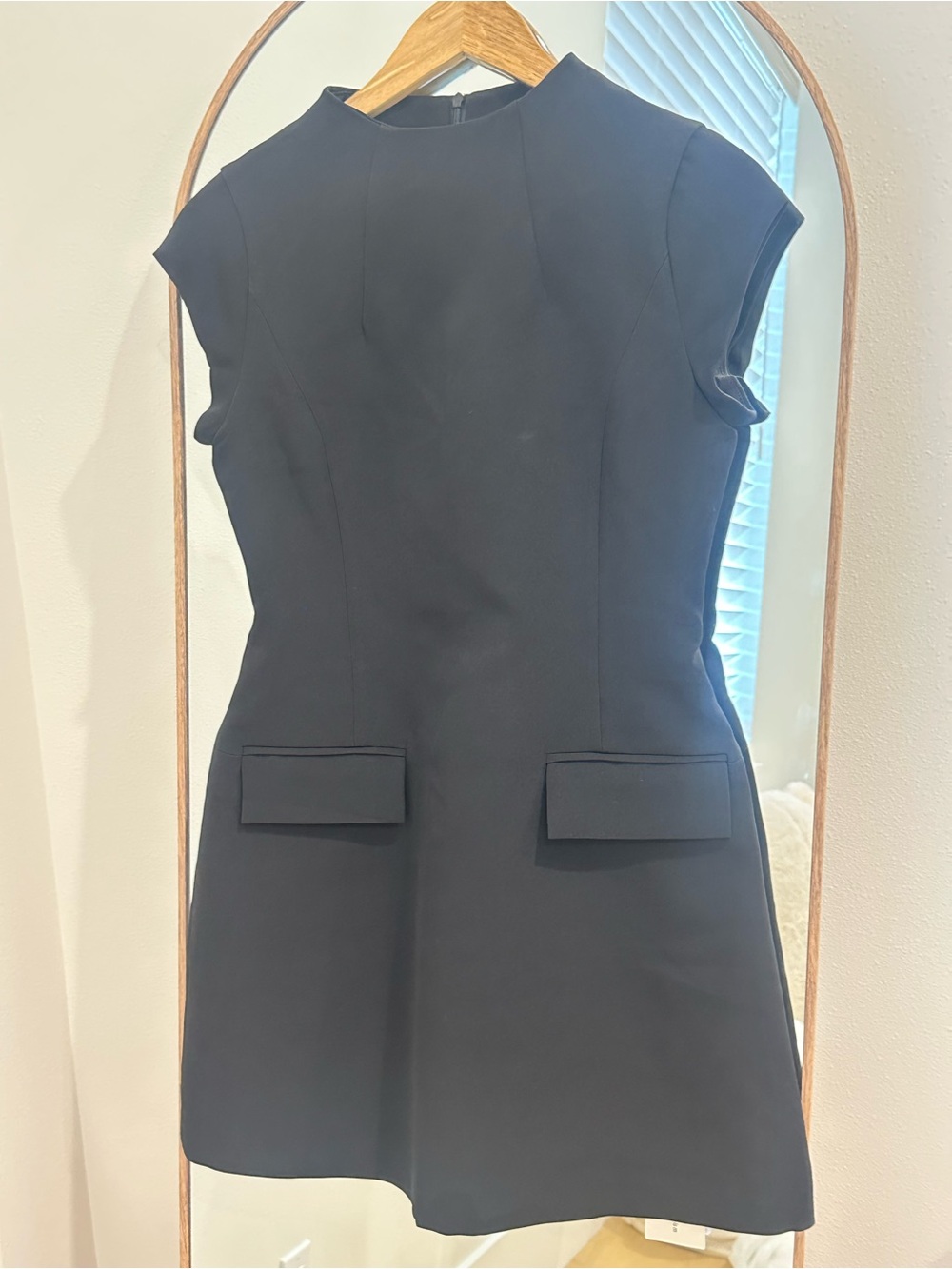 Commense Black Cap-Sleeve Mini Dress
